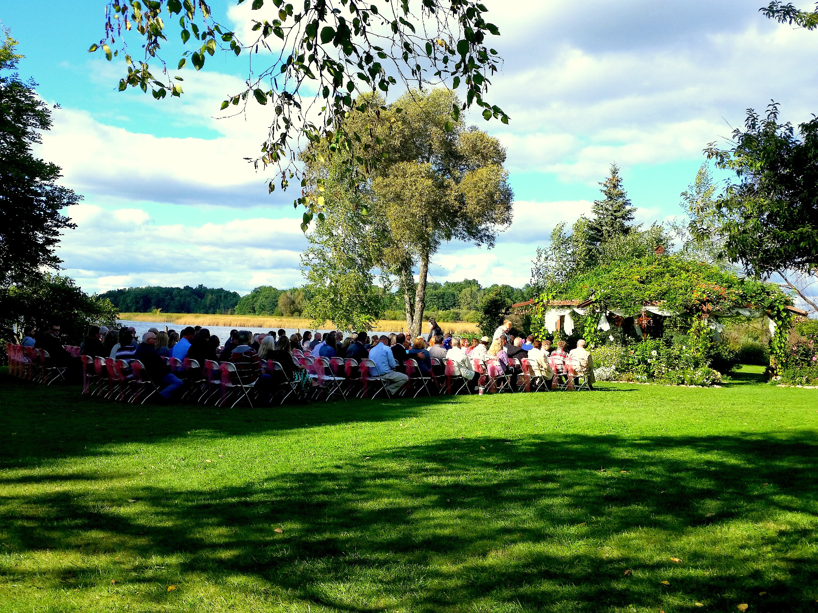 Guests are finding their chairs